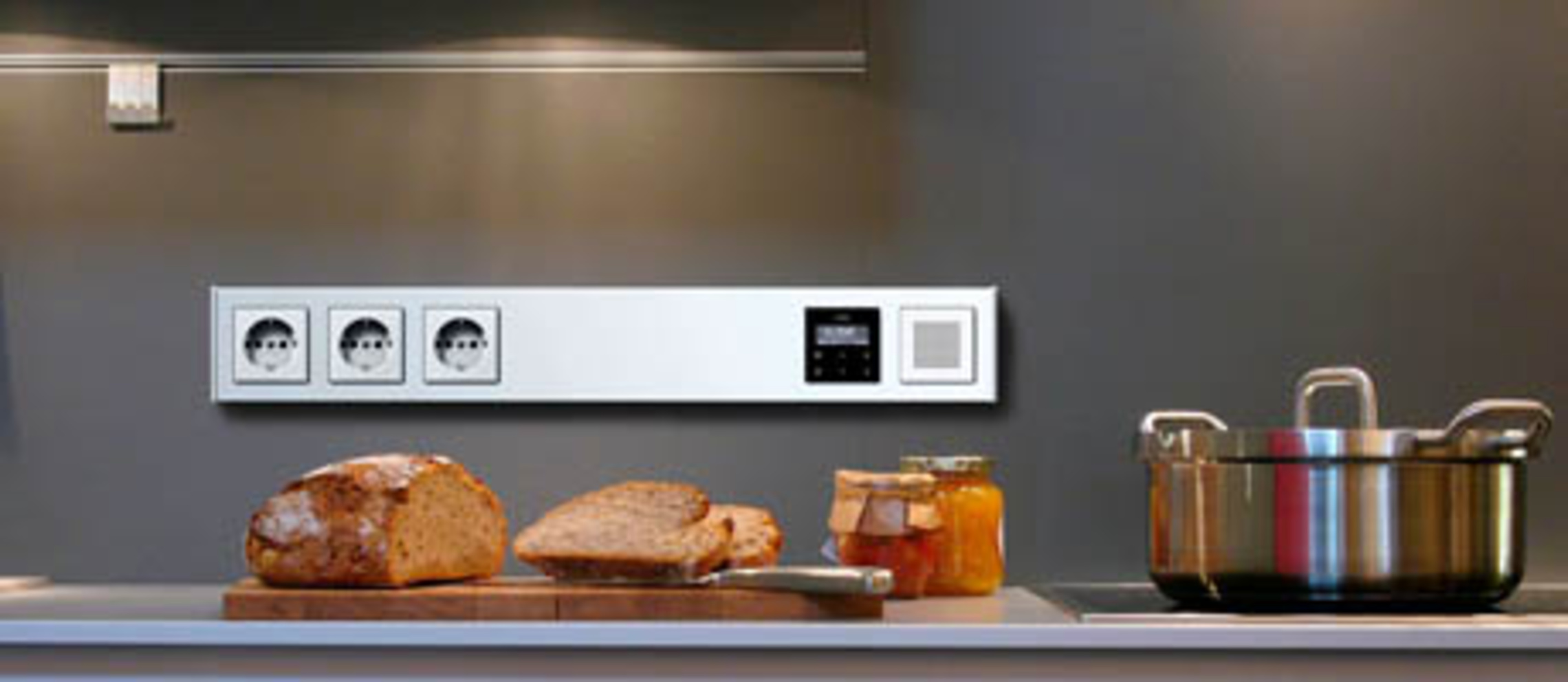 Gira Profil 55 bei WSB-Weintraub Smart Buildings GmbH in Ludwigsau