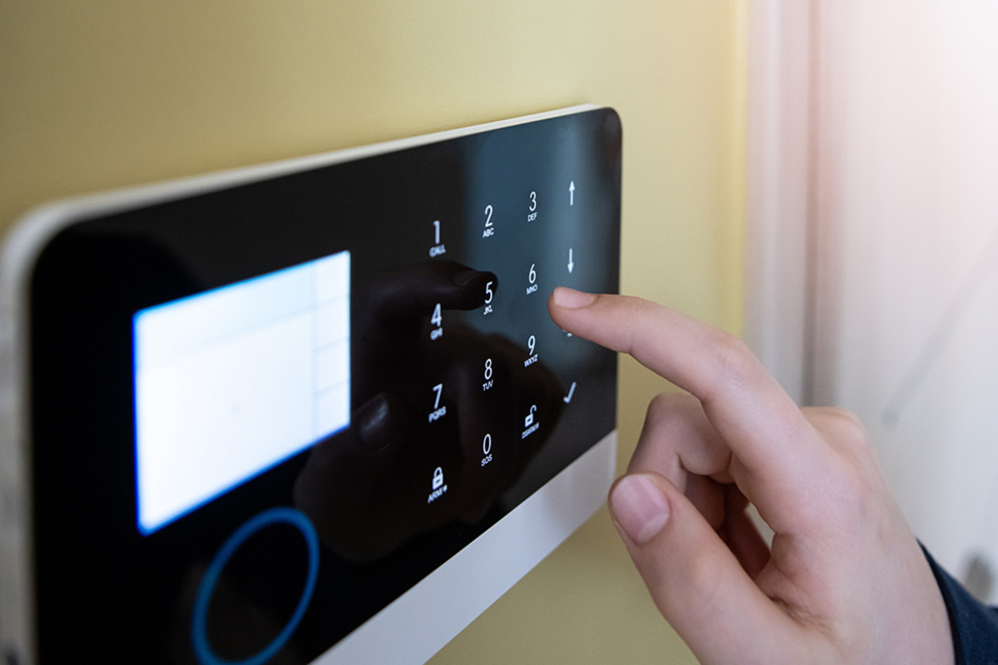 Alarm­anlagen bei WSB-Weintraub Smart Buildings GmbH in Ludwigsau